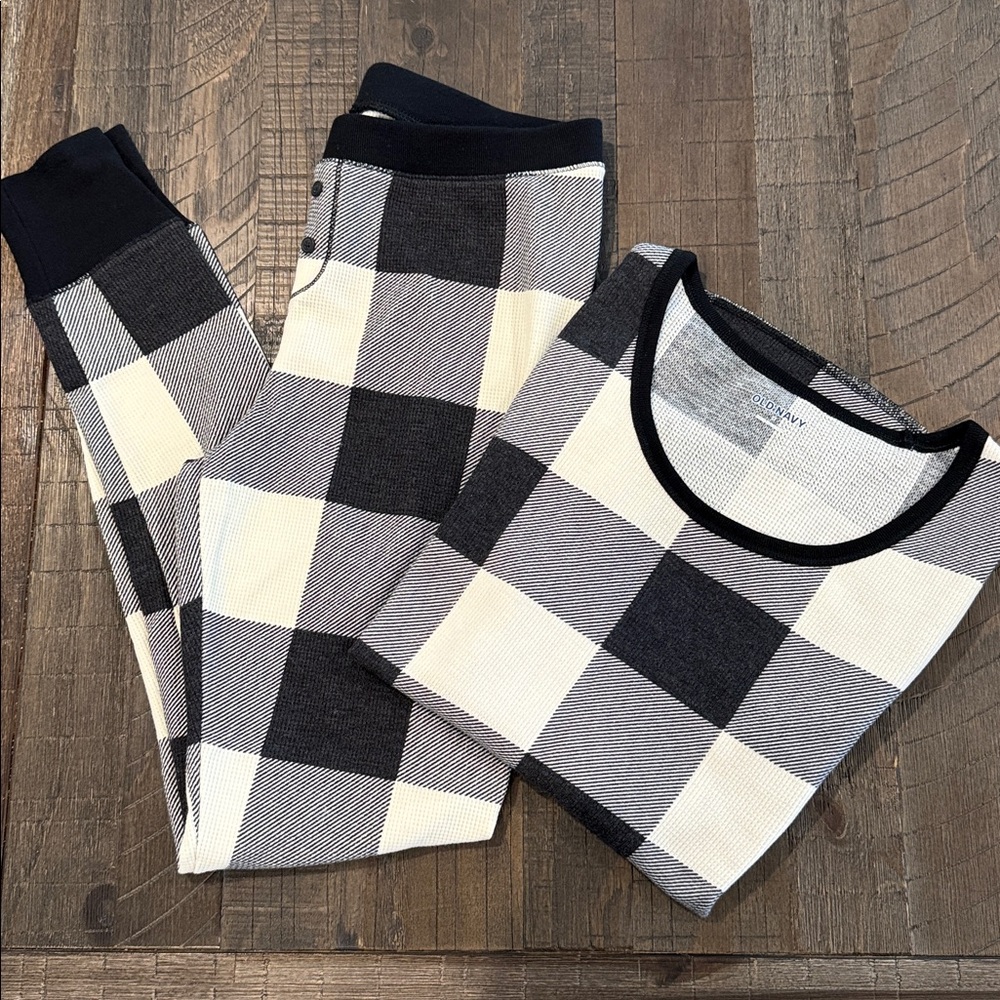 Old Navy Buffalo Plaid Pajama Set Thermal Waffle Knit Long Sleeve Loungewear
